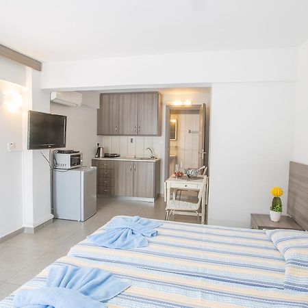 Merab Napa Suites Aya Napa Dış mekan fotoğraf