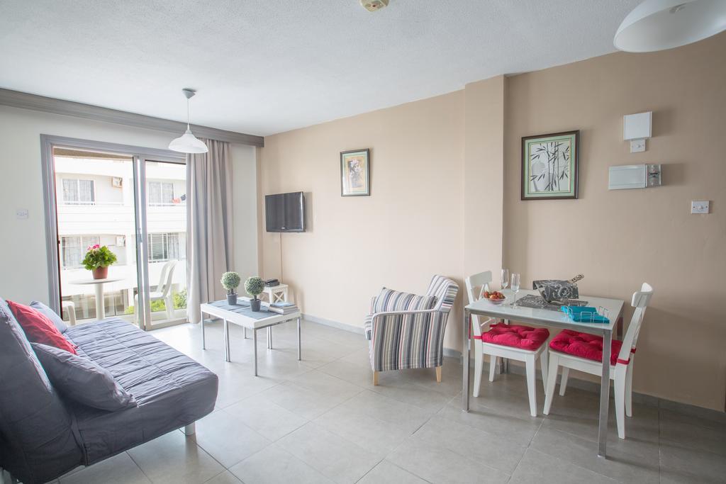 Merab Napa Suites Aya Napa Dış mekan fotoğraf